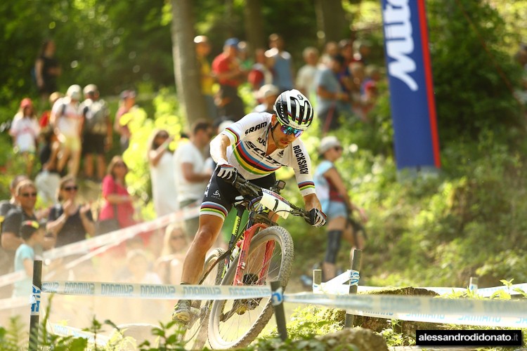 Nino Schurter vince la CDM a Albstadt
